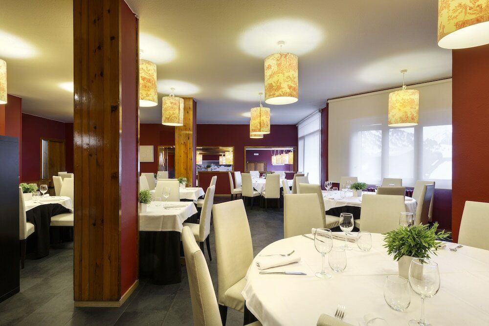 Фото Hotel Tobazo