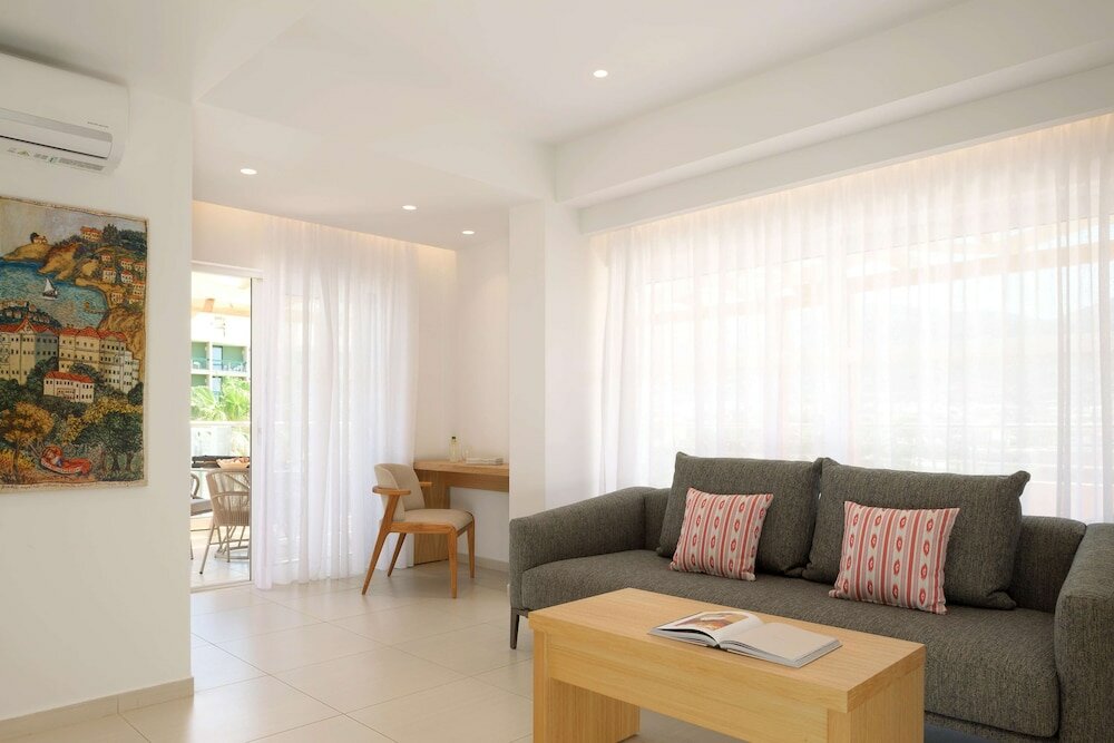 Фото High Beach Hotel