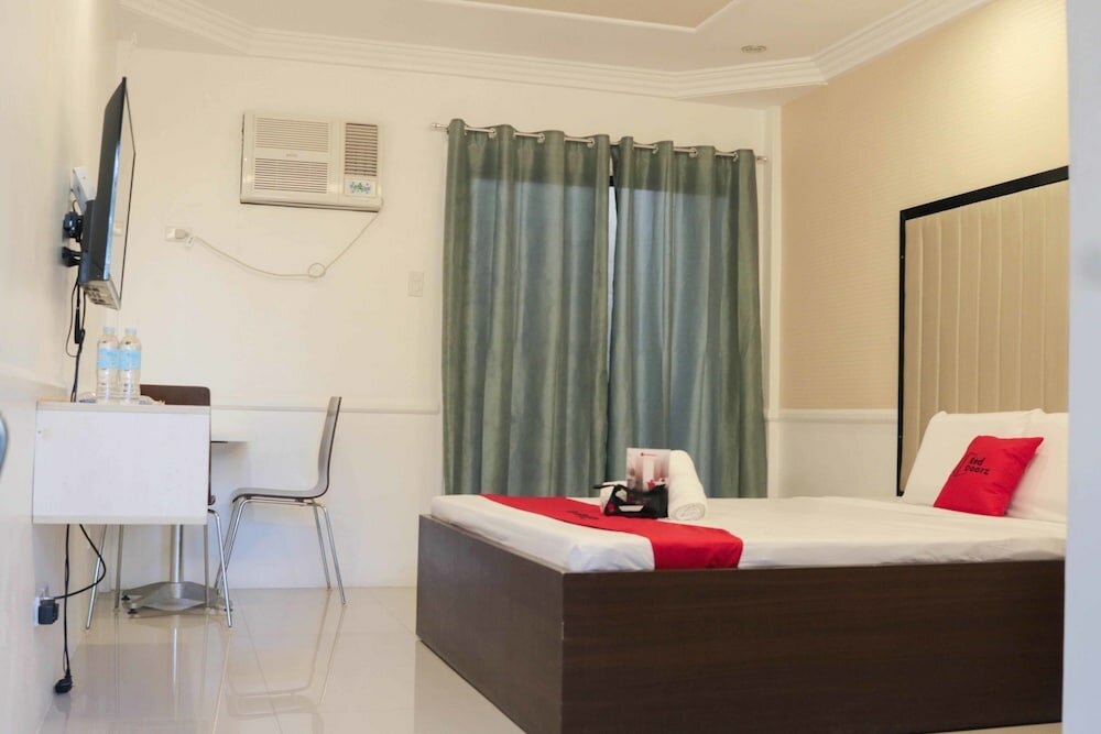 Фото RedDoorz Premium @ Wireless Mandaue Cebu