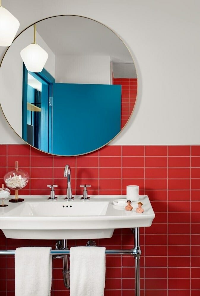 Фото The Ruby Hotel