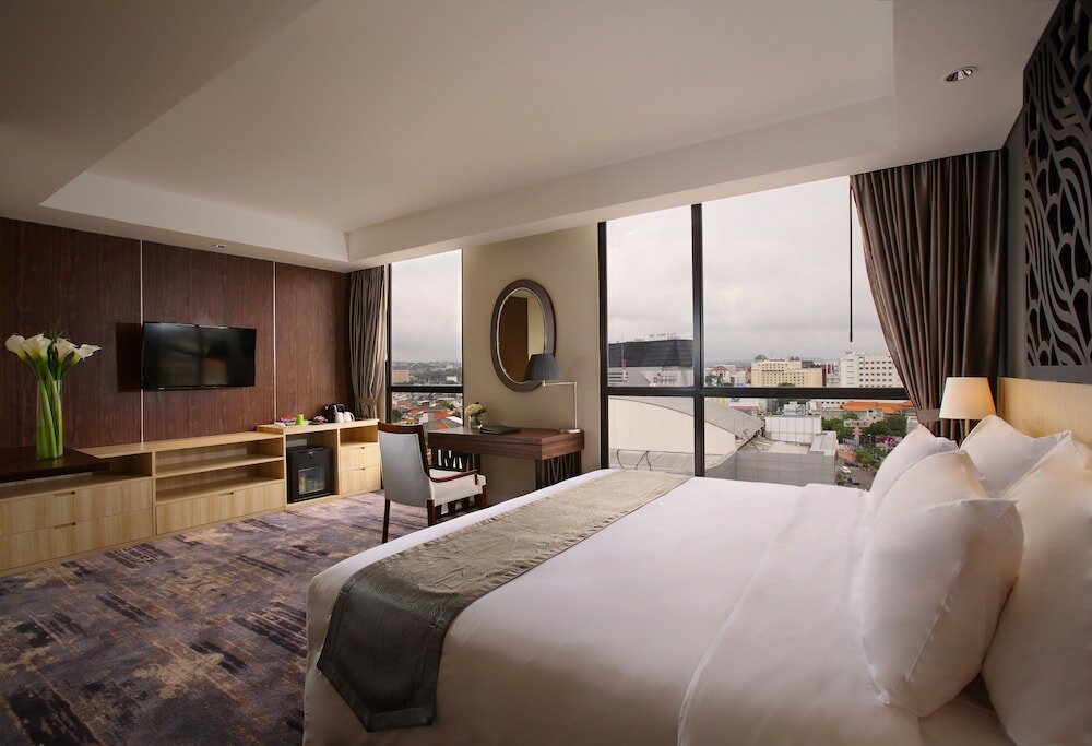 Фото Grandhika Hotel Semarang