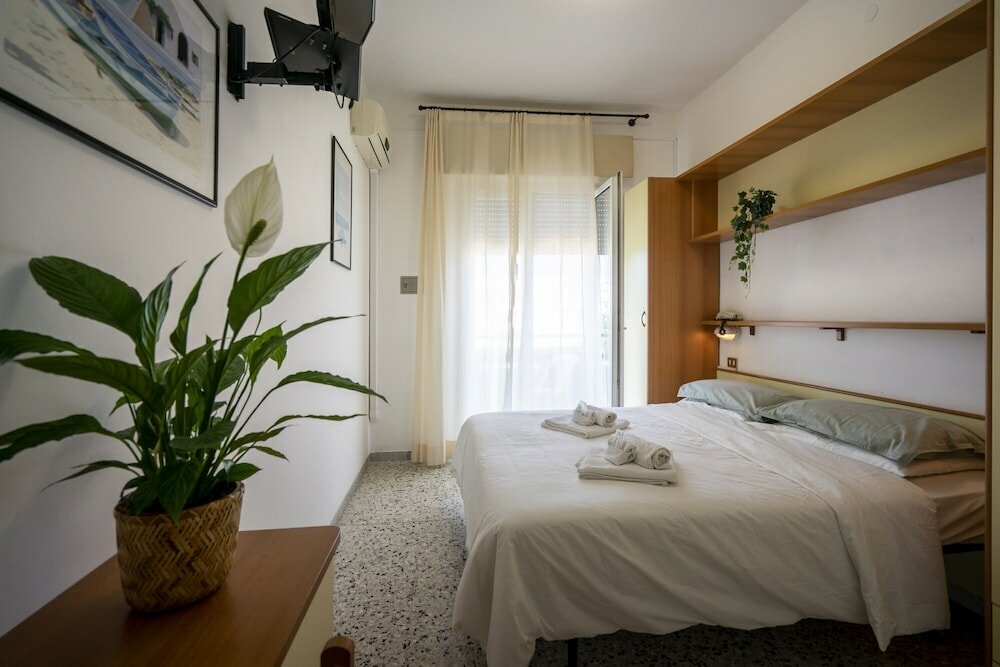 Фото Hotel Mamy