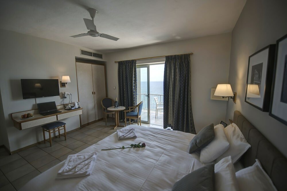 Фото Sliema Chalet Hotel