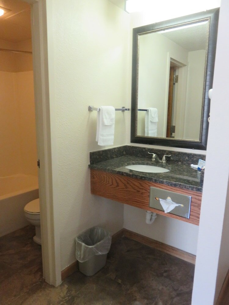 Фото Baymont by Wyndham Fargo