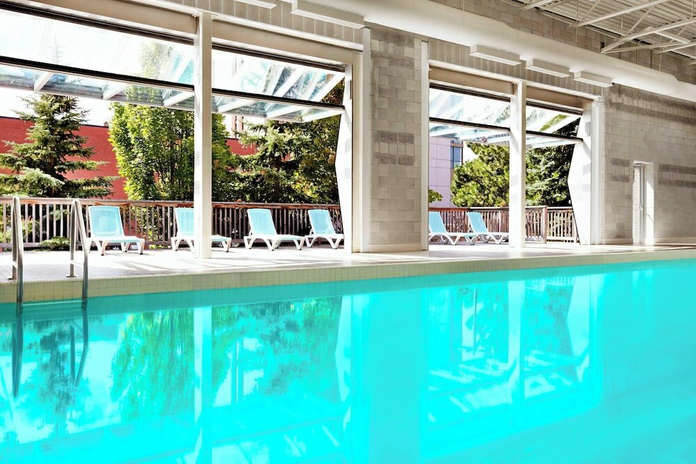 Фото Sheraton Parkway Toronto North Hotel & Suites