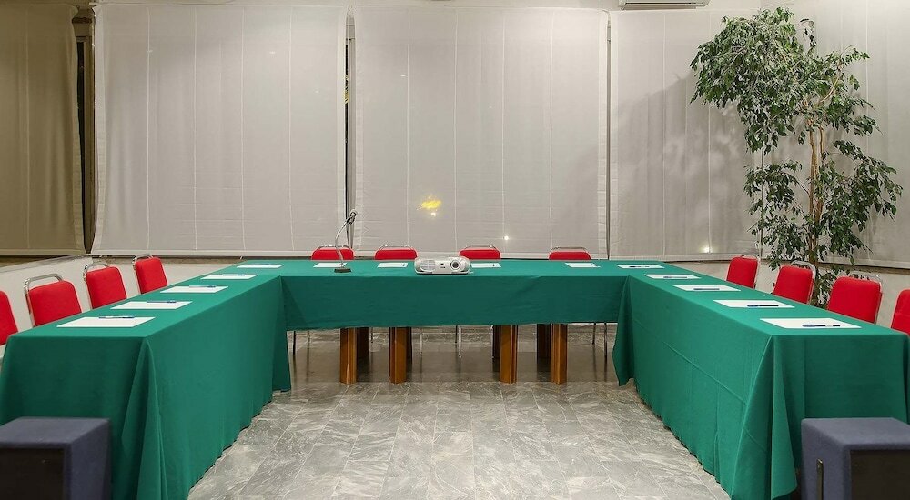 Фото Mini Palace Hotel