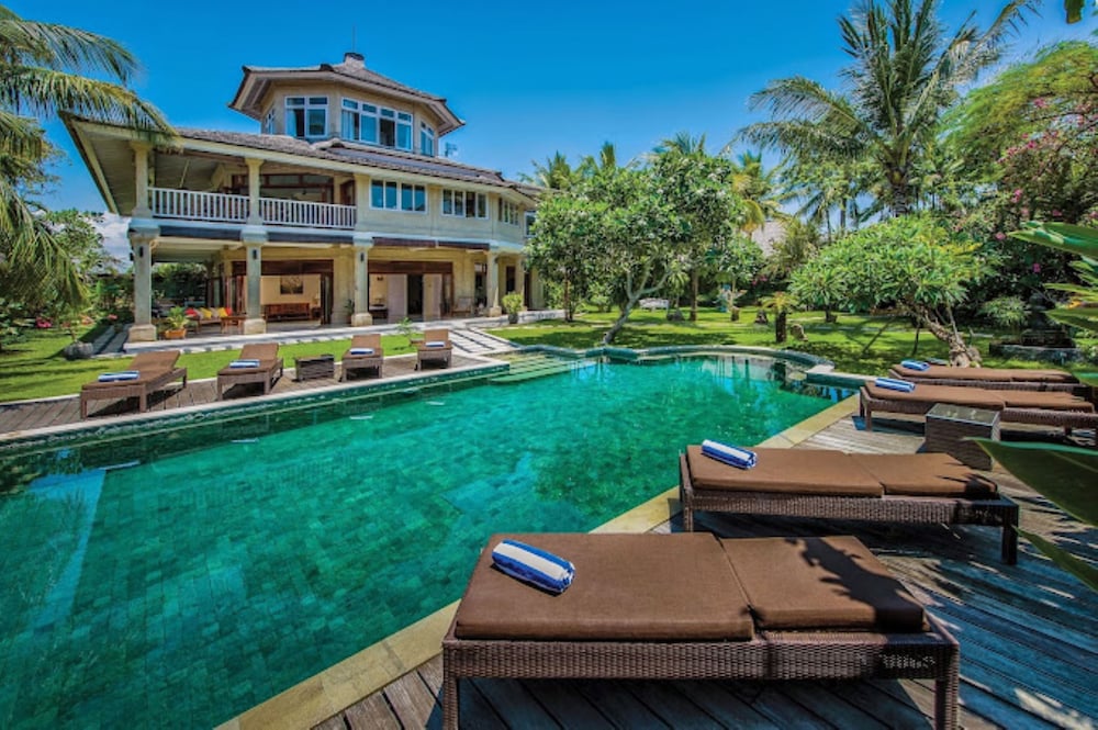 Фото Anyar Estate