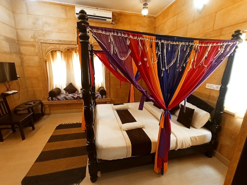 Фото Hotel Royal Haveli