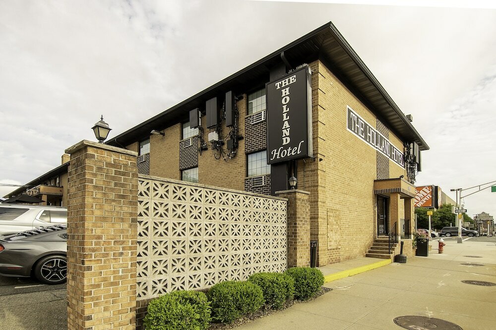 Фото The Holland Hotel