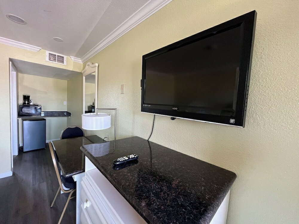 Фото American Inn Grover Beach