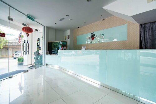 Гостиница Hotel Zamburger Plaza Mahkota в Малакке
