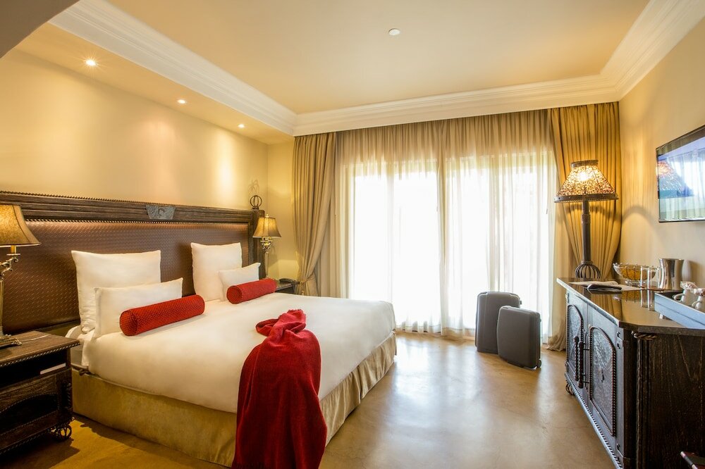 Фото Thaba Eco Hotel