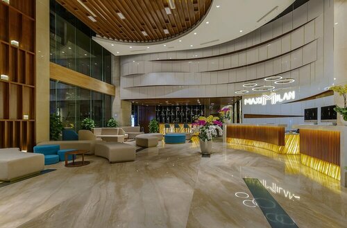 Гостиница Maximilan Beach Hotel в Дананге