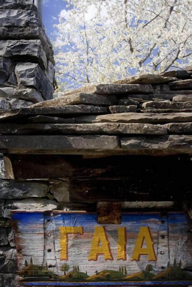 Фото Gaia Guesthouse