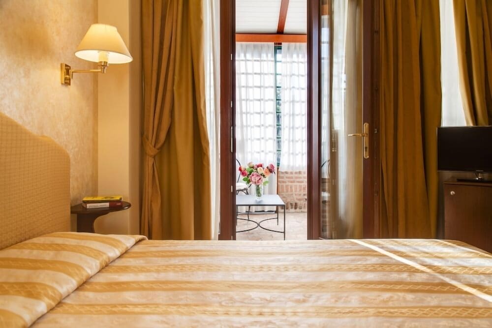 Фото Hotel La Meridiana