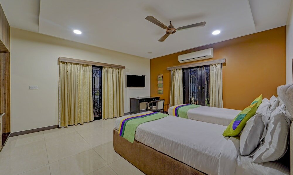 Фото Treebo Trend Elan