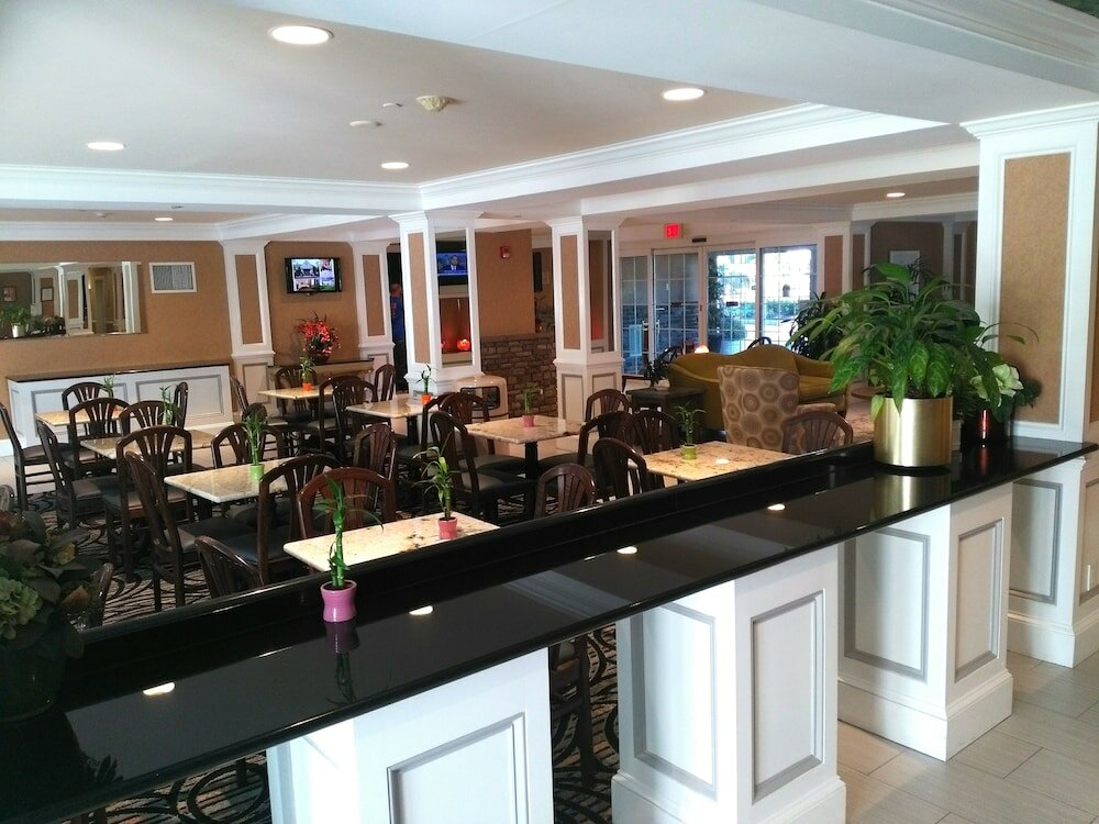 Фото The Wilshire Grand Hotel