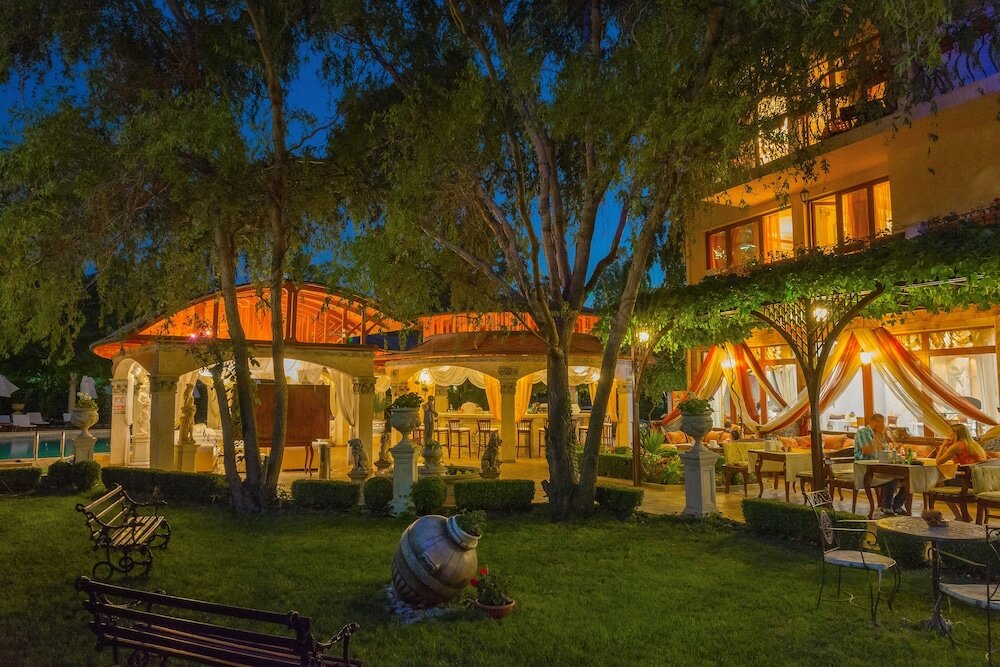 Фото Golden Pearl Hotel