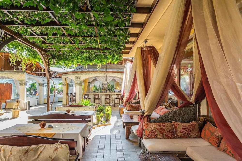 Фото Golden Pearl Hotel