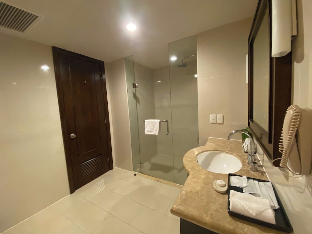 Фото Muong Thanh Holiday Hue Hotel