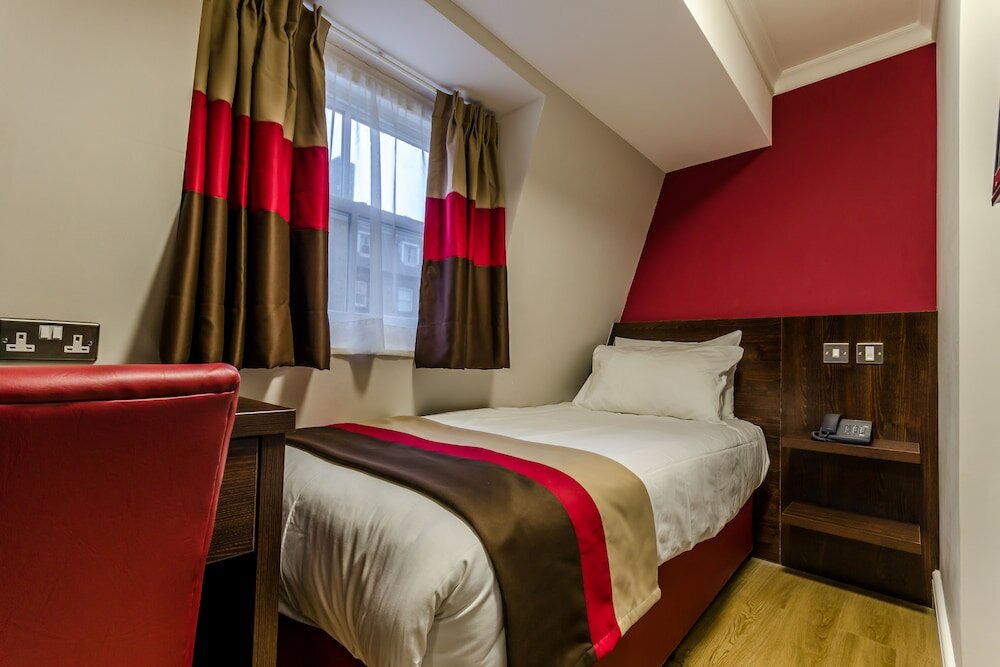 Фото Royal Cambridge Hotel