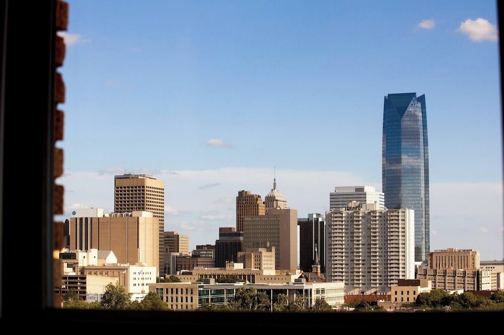 Фото Ambassador Hotel Oklahoma City, Autograph Collection