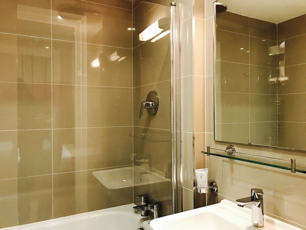 Фото Royal Cambridge Hotel