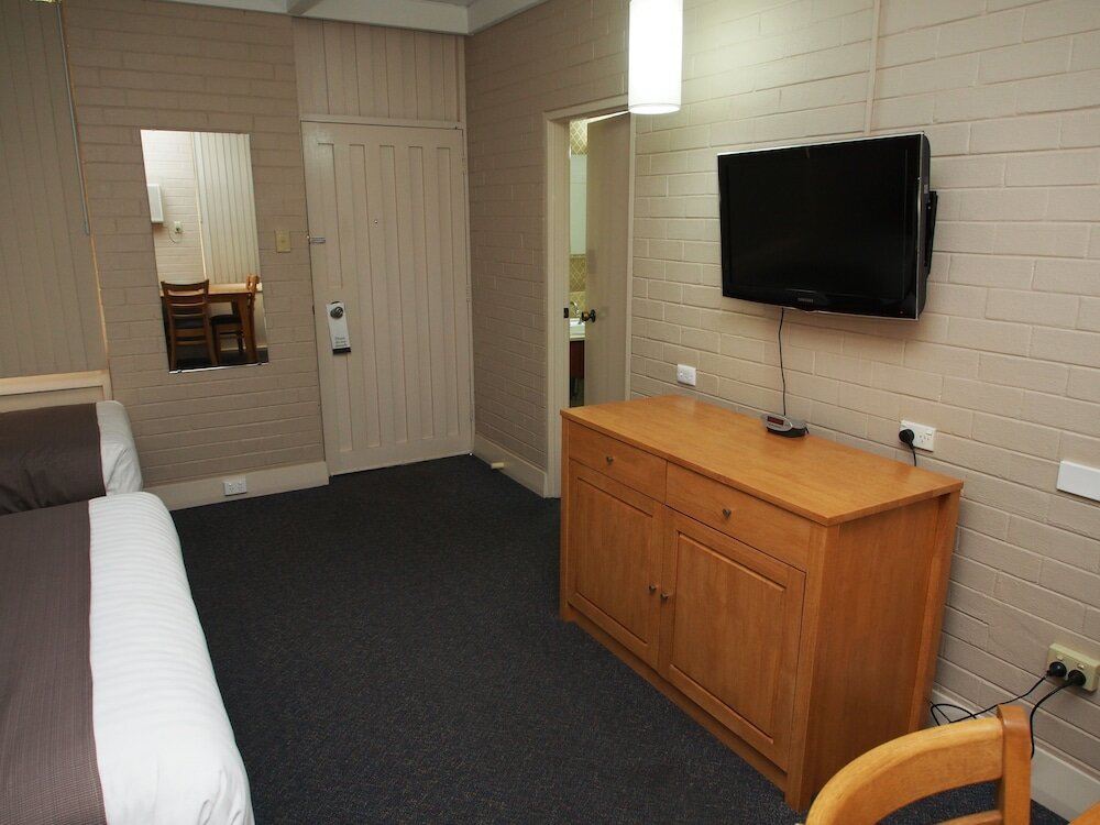 Фото Dongara Hotel Motel