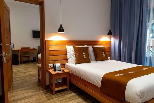 Внешний вид отеля Hotel Chez Lando в Акарере ке Гасабо, фото 3