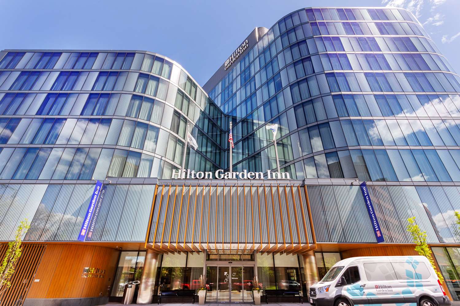 Фото Hilton Garden Inn Boston Brookline, Ma