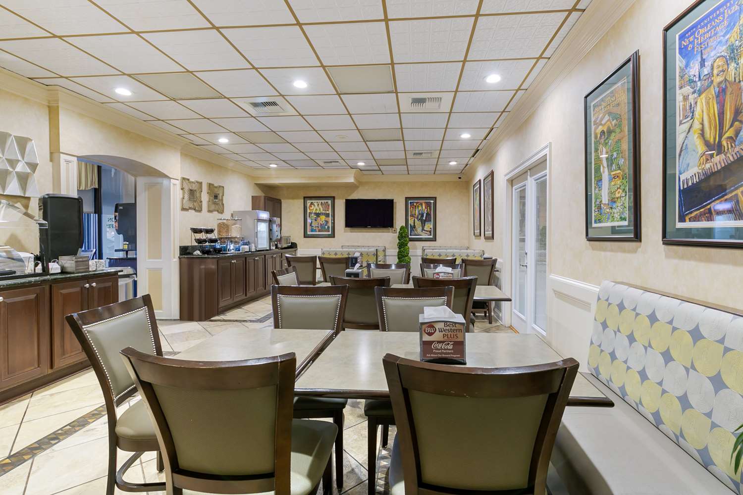 Фото Best Western Plus Westbank