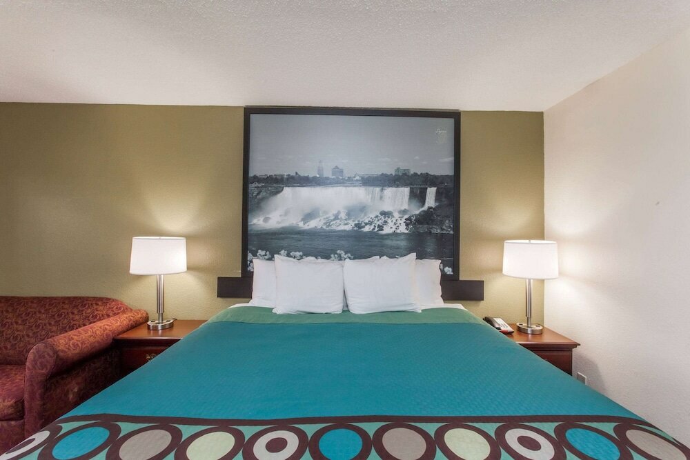 Фото Super 8 by Wyndham Hamburg