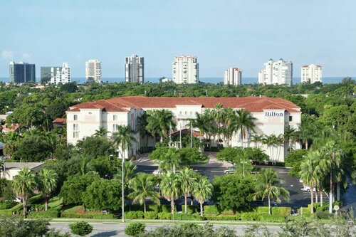 Внешний вид отеля Hilton Naples в Нейплсе, фото 2