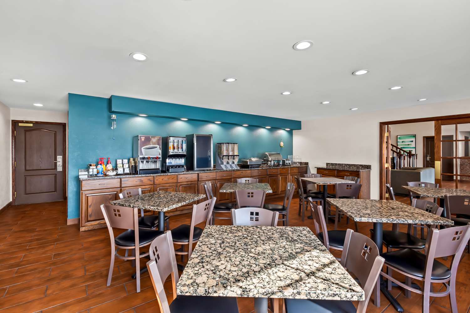 Фото Best Western Plus Fort Wayne Inn & Suites North