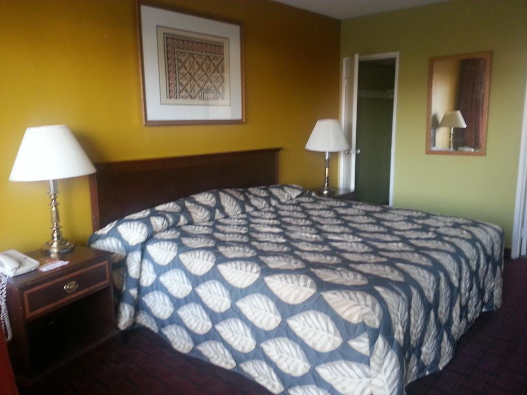 Фото Knights Inn Big Spring