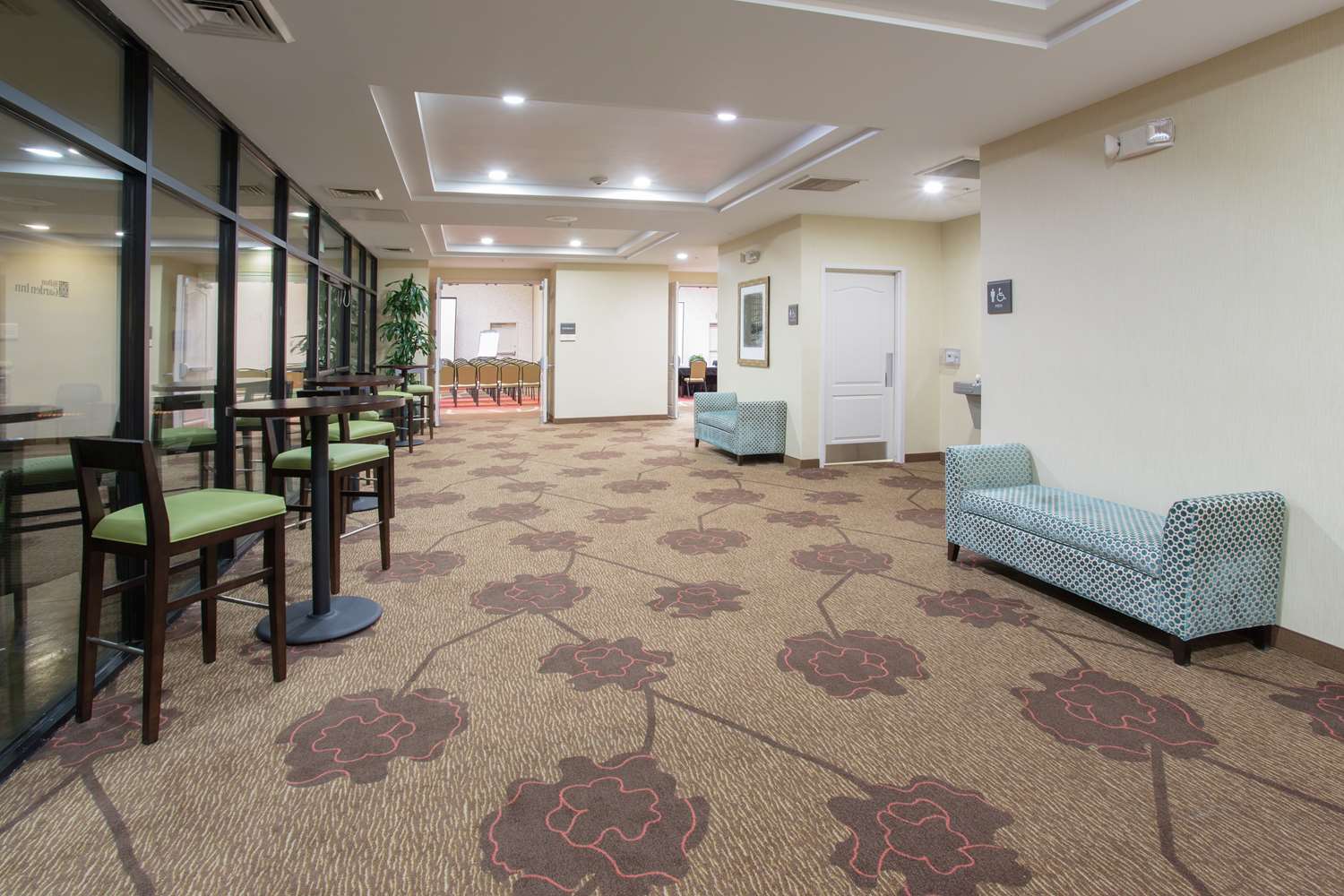 Фото Hilton Garden Inn Phoenix/Avondale