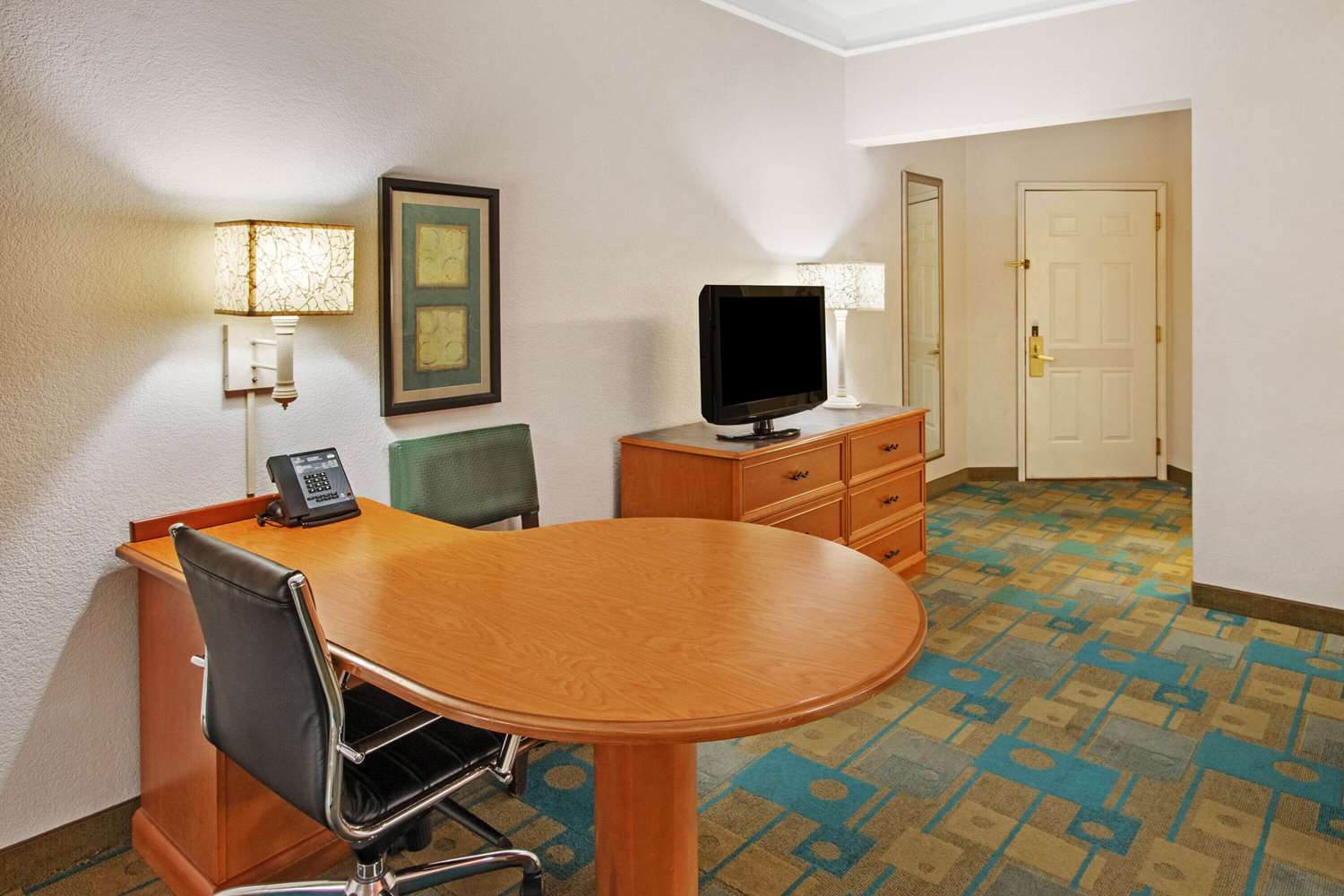 Фото La Quinta Inn & Suites by Wyndham Albuquerque West