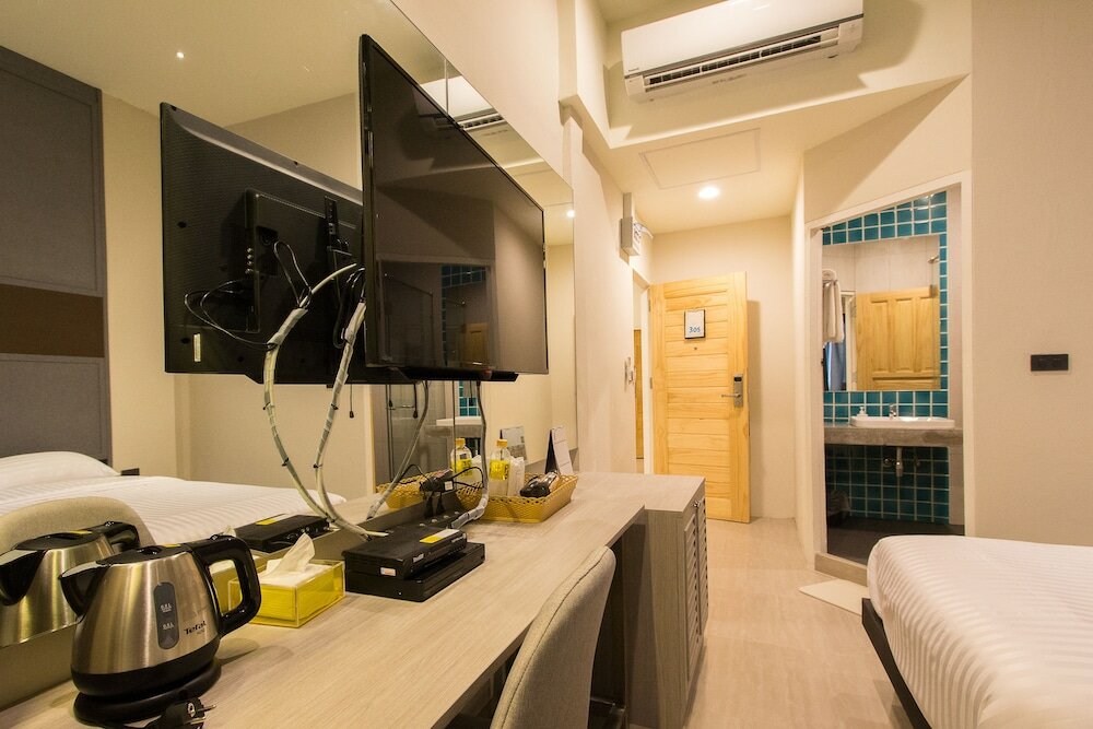 Фото Lazy Sunday Hostel