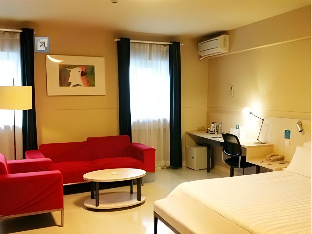 Фото Jinjiang Inn Wuhan Wuchang Railway Station