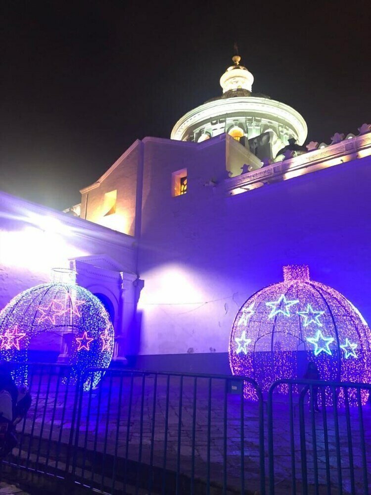 Фото Adamas House Hotel