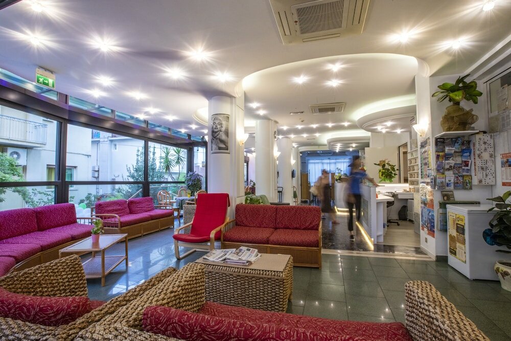 Фото отеля 3