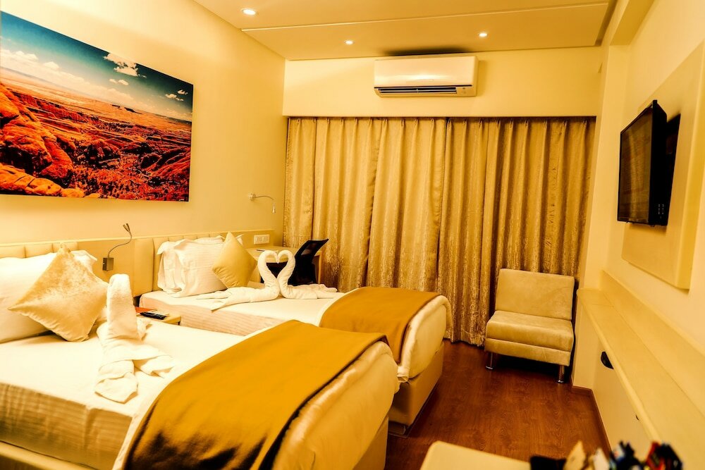 Фото Kyriad Hotel Nashik