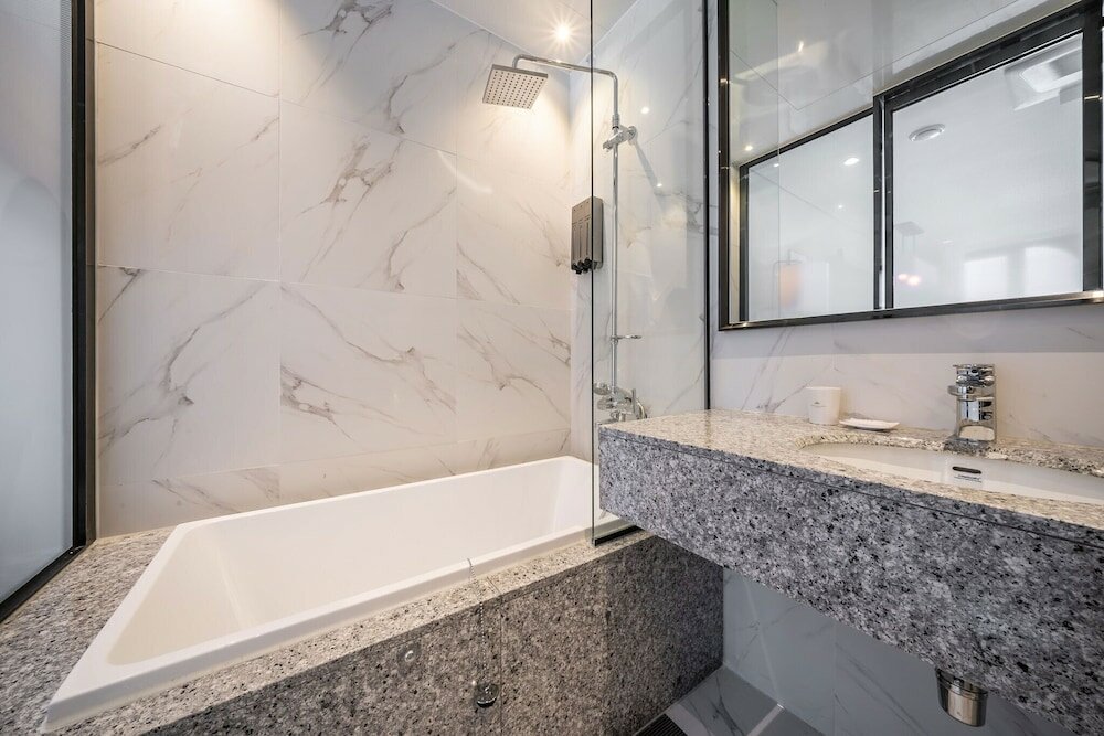 Фото Hotel the Castle Sincheon