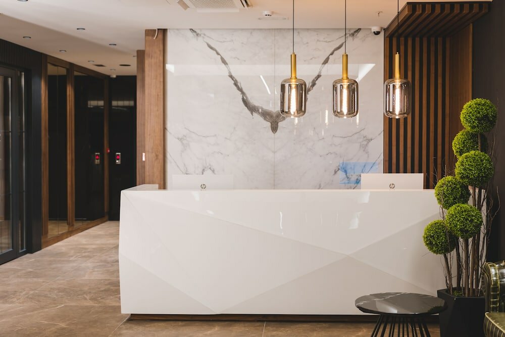 Фото Bristol Hotel