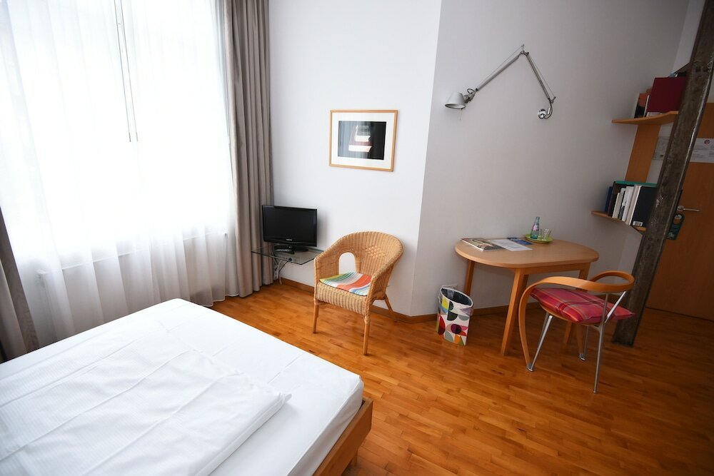 Фото Hotel Robert Mayer