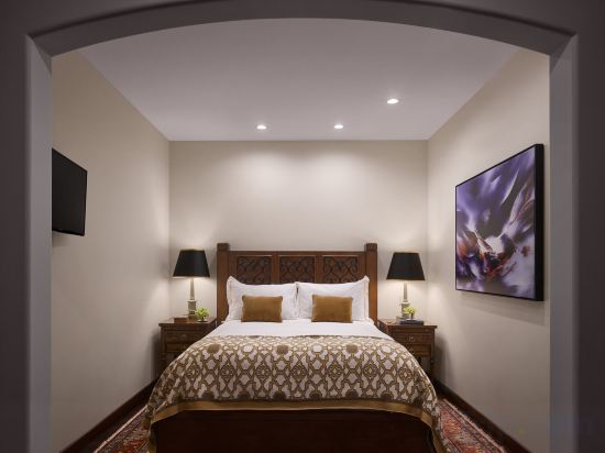 Фото Plaza La Reina