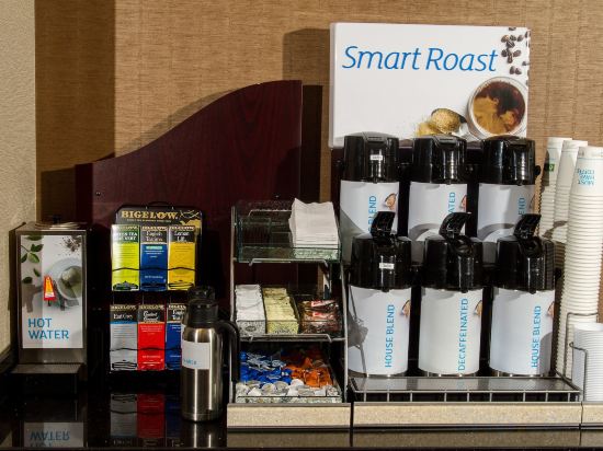 Фото Holiday Inn Express Pembroke