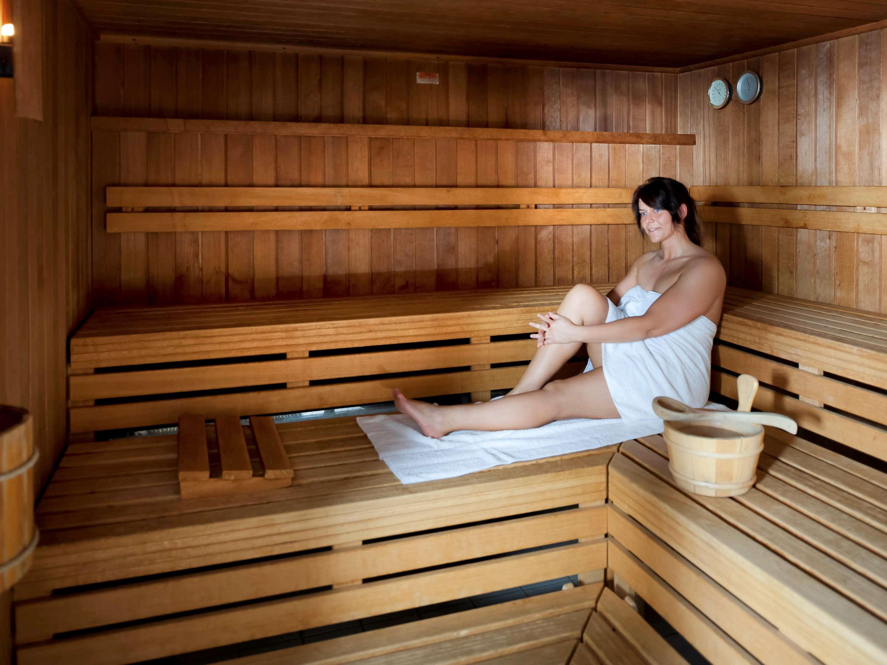 Фото Mercure Hotel Hamburg am Volkspark