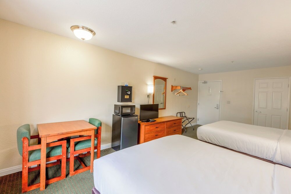 Фото Rodeway Inn San Clemente Beach