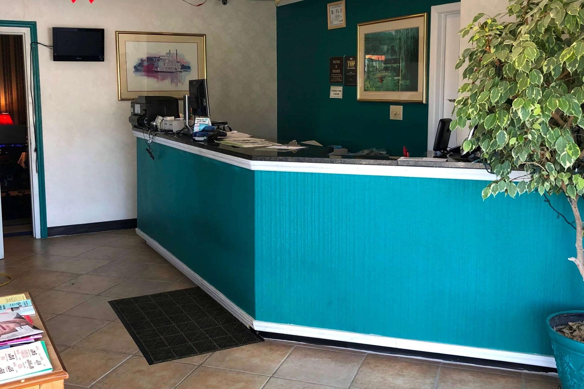 Фото Knights Inn Selma